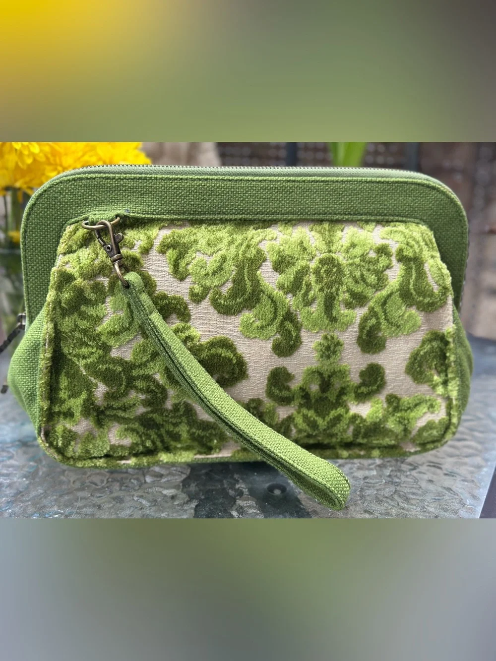 RARE 2009 Cake by Petunia Pickle Bottom Cameo Clutch Green Velvet Diaper Bag
